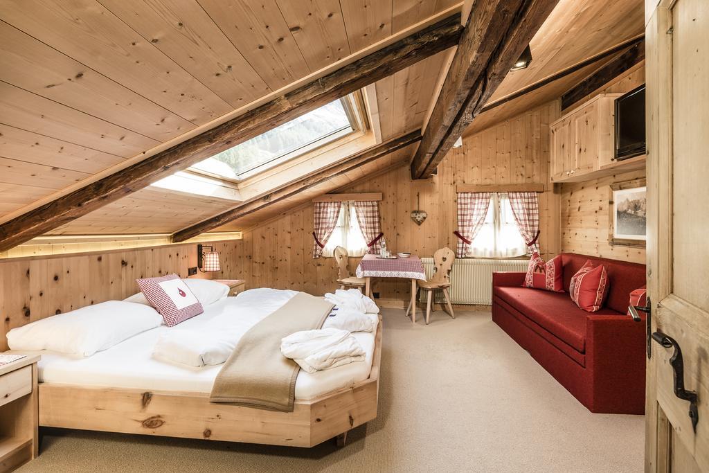 Hotel Oberraindlhof Senales/Schnals Oda fotoğraf